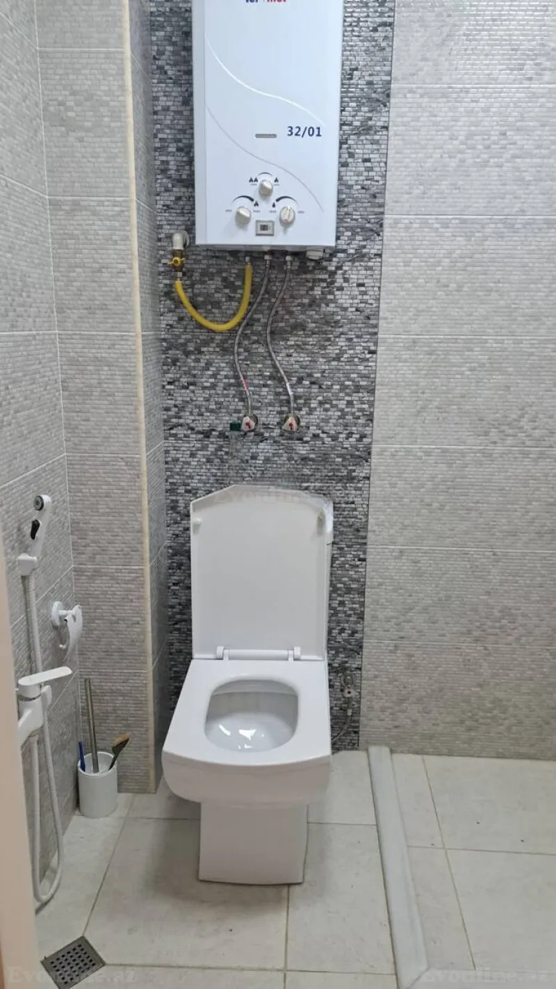 Kirayə verilir 3 otaqlı Mənzil Köhnə tikili 75 m² Bakı, Nizami r., Neftçilər m — Mənzil, Bakı (6)