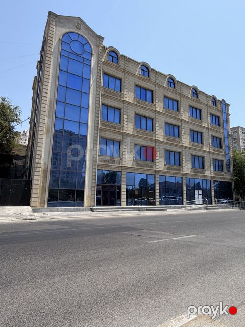 İcarəyə verilir obyekt 2440 m² — Bakı