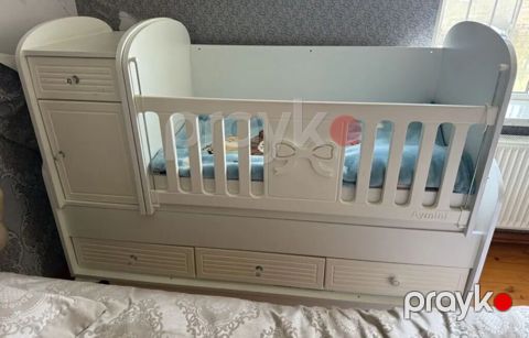 Kravat matrasida var qiymet son — Bakı