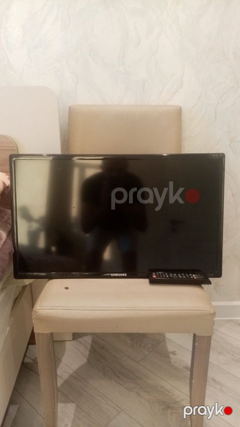Samsung LED televizor + pult - Ekran ölçüsü təxminən 32" (diagonal) — Bakı