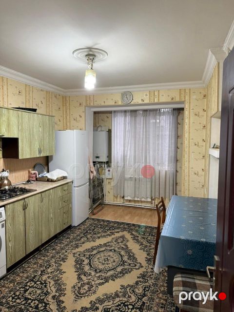 Satılır 2 otaqlı köhnə tikili 60 m² — Bakı