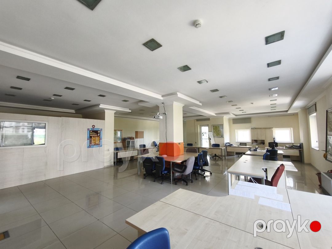 İcarəyə verilir 15 otaqlı ofis 650 m² — Ofis, Bakı (3)