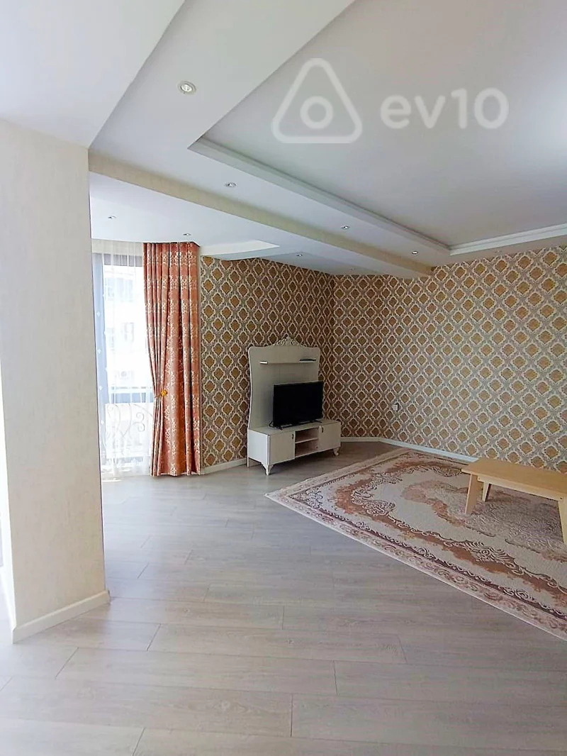 3 otaqlı mənzil, 150 m², Qulu Quliyev küç. — kirayə — Mənzil, Bakı (2)