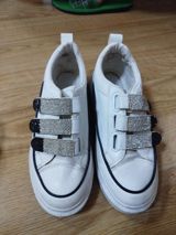 Ağ rəngli gündəlik sneakers (38 razmer) - Model: bağsız — İkinci el paltar