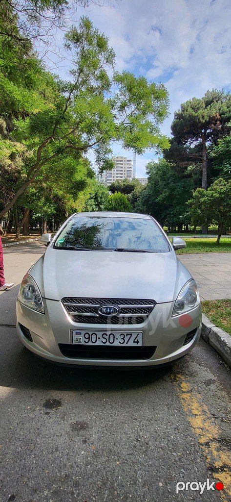 Kia Ceed, 1.4 L, 2008 il, 272 200 km — Bakı