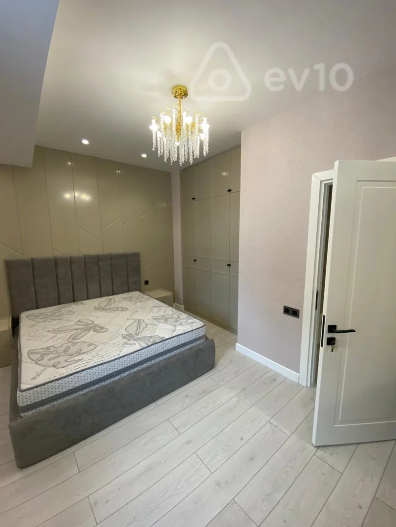 3 otaqlı mənzil, 100 m², 8 noyabr prospekti — kirayə — Mənzil, Bakı (4)
