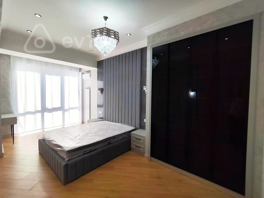 3 otaqlı mənzil, 136 m², Koroğlu metrosu, 5 saylı Asan Xidmət mərkəzi. — kirayə — Mənzil, Bakı (11)