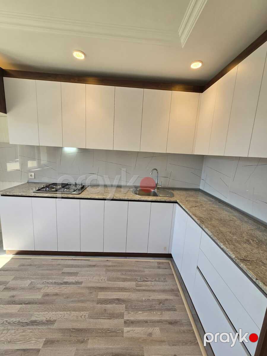 Satılır 2 otaqlı köhnə tikili 65 m² — Mənzil, Bakı (5)