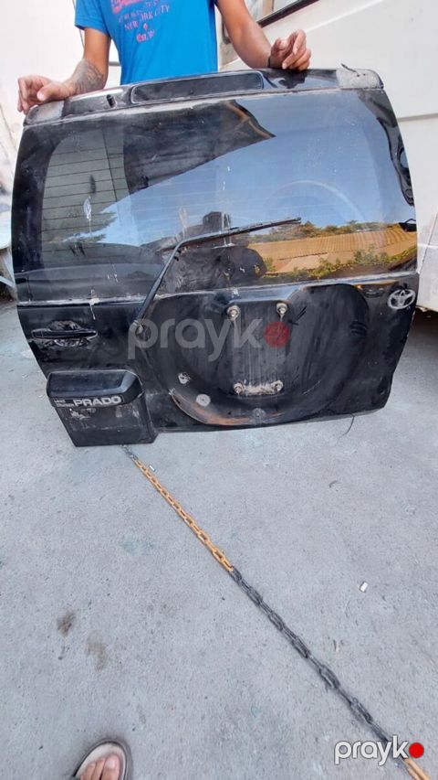 Land Cruiser Prado baqaj qapısı — Bakı