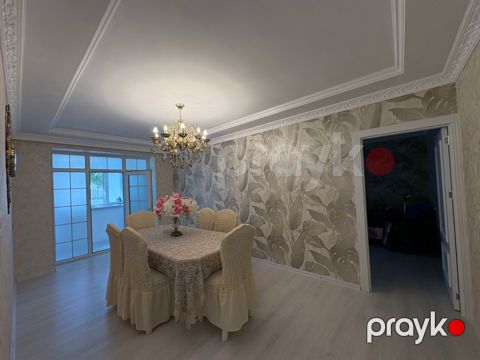 5-otaqlı mənzil, Gəncə ş., 120 m² — Gəncə