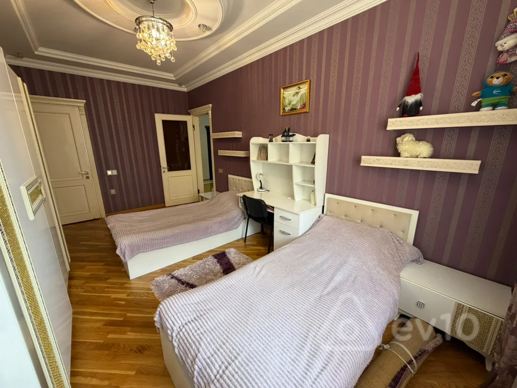 3 otaqlı mənzil, 140 m², Mir Cəlal küçəsi — Mənzil, Bakı (12)