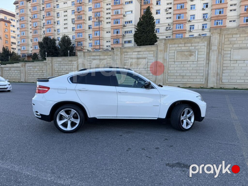 BMW X6 – ağ kuzov, qara interyer Xüsusiyyətlər: - Krossover-kupe — Avtomobillər, Bakı (9)