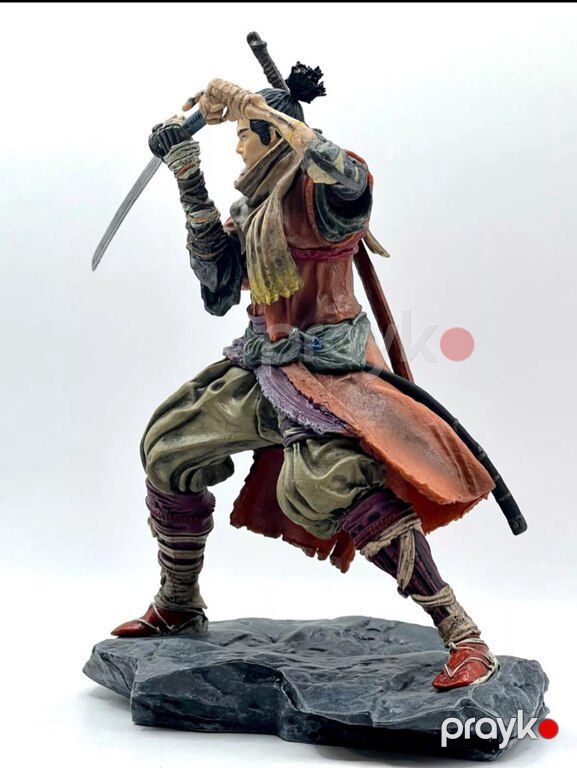 "Sekiro" fiquru — Oyuncaqlar, Mingəçevir (2)