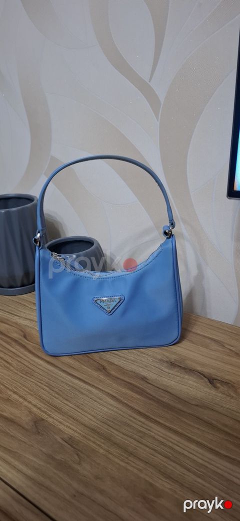 Məhsul: Prada mini çiyin çantası - Model: Hobo/Baguette stilində mini — Bakı