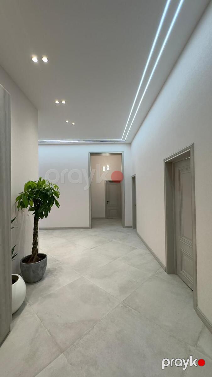 Satılır 5 otaqlı həyət evi/bağ evi 300 m² — Ev, villa, Bakı (10)