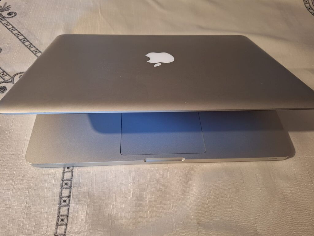 MacBook Pro 256 ssd 6 ram barter var telefonla — Apple Macbook, Bakı (4)