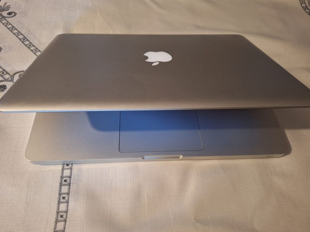 Apple MacBook Pro 13" (Unibody, gümüş) - Ekran: 13.3" LED, şüşə örtük — Apple Macbook, Bakı (4)