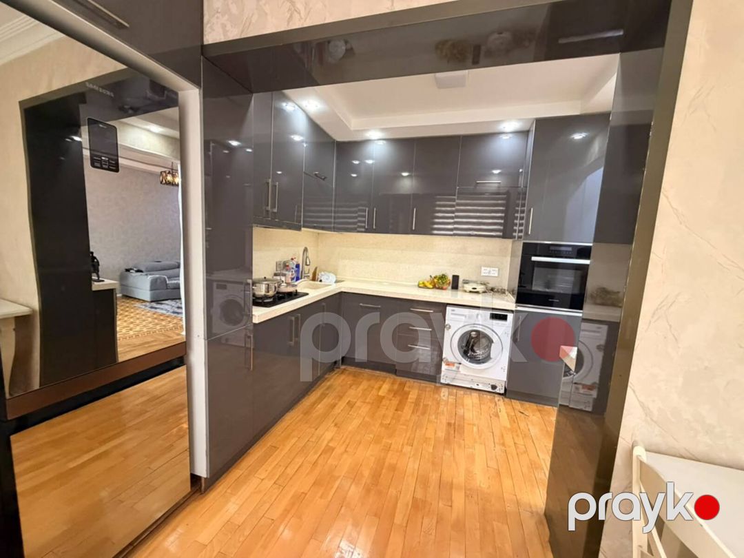 Satılır 4 otaqlı köhnə tikili 110 m² — Mənzil, Bakı (6)