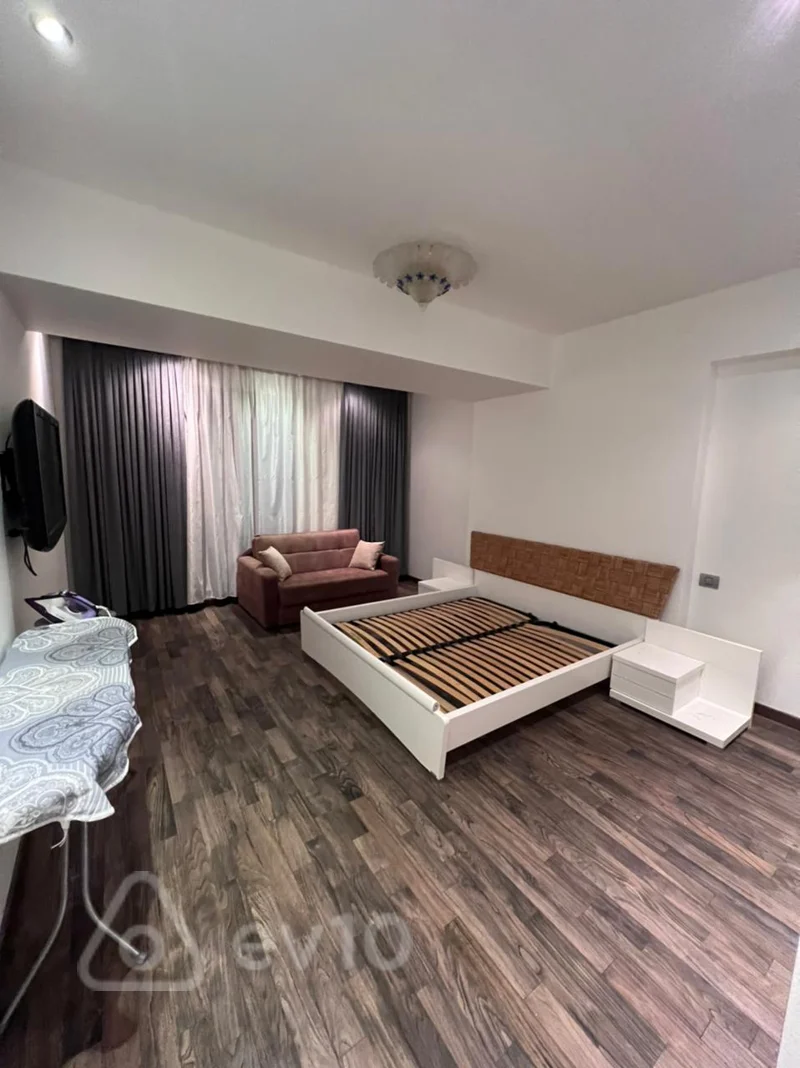 4 otaqlı mənzil, 180 m², пр Нефтяников — kirayə — Mənzil, Bakı (10)