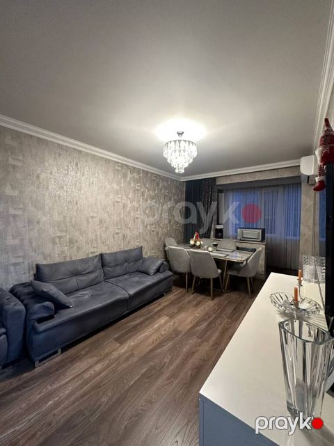 Satılır 2 otaqlı köhnə tikili 45 m² — Bakı