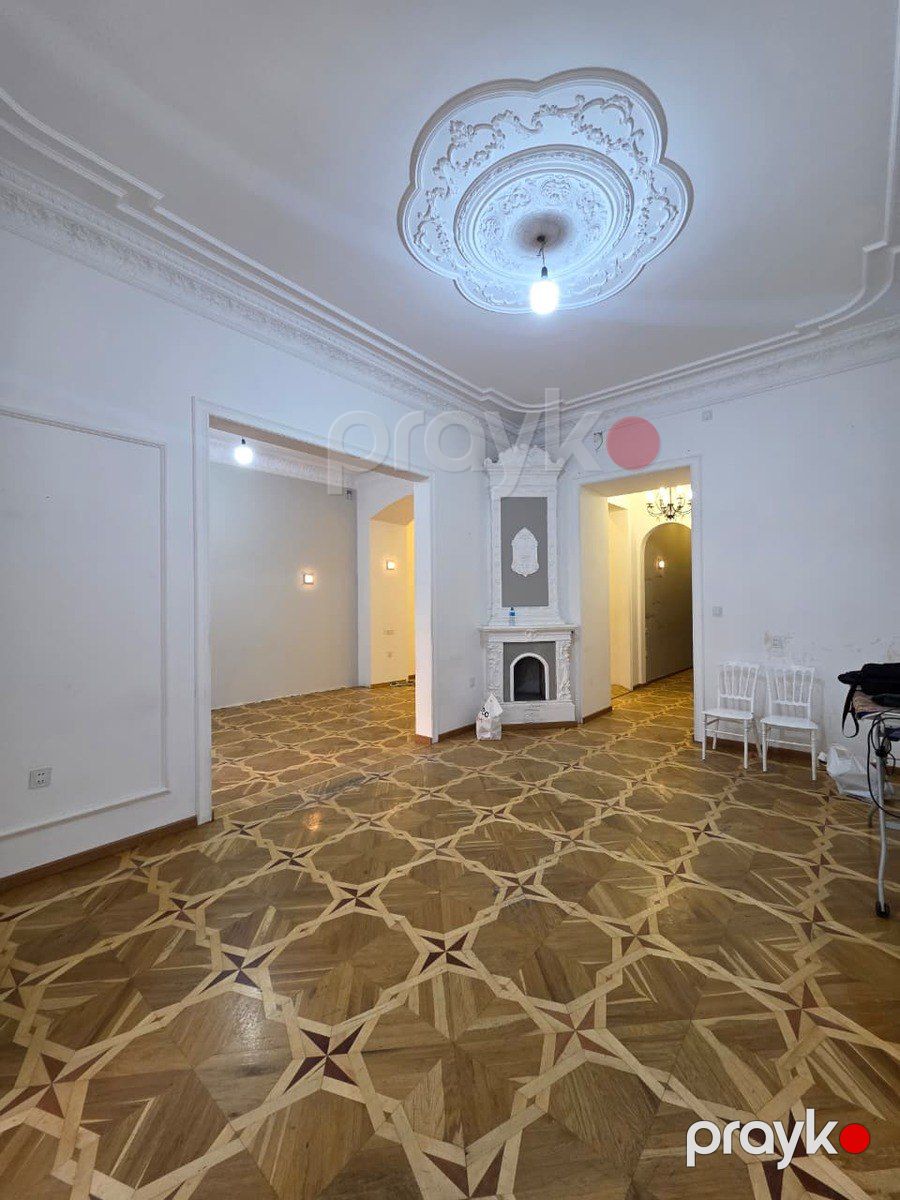 Satılır 4 otaqlı köhnə tikili 110 m² — Mənzil, Bakı (3)
