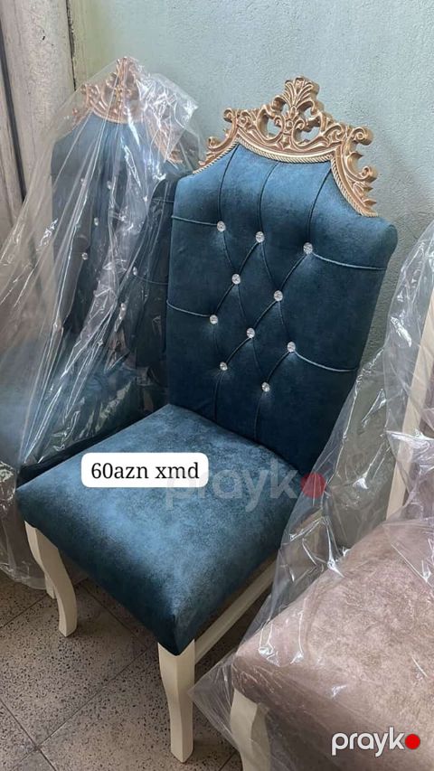 Klassik üslubda yemək otağı üçün manqal başlıqlı kürsü. - Parlaq daş — Bakı