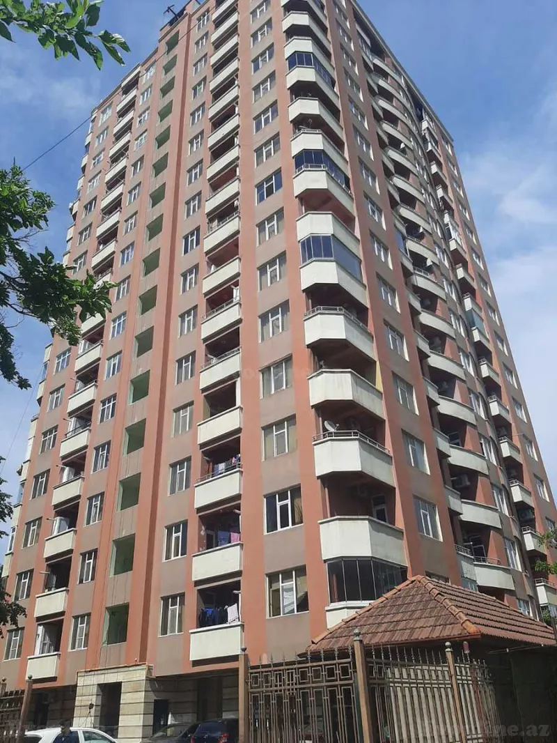 Satılır 3 otaqlı Mənzil Yeni tikili 131 m² Bakı, Yasamal r., Elmlər Akademiyası m — Bakı
