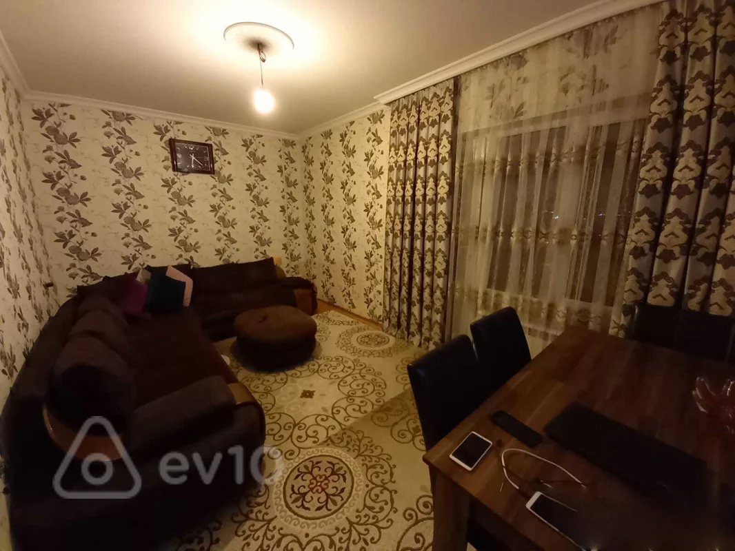 3 otaqlı mənzil, 72 m², İnqilab İsmayılov — Bakı