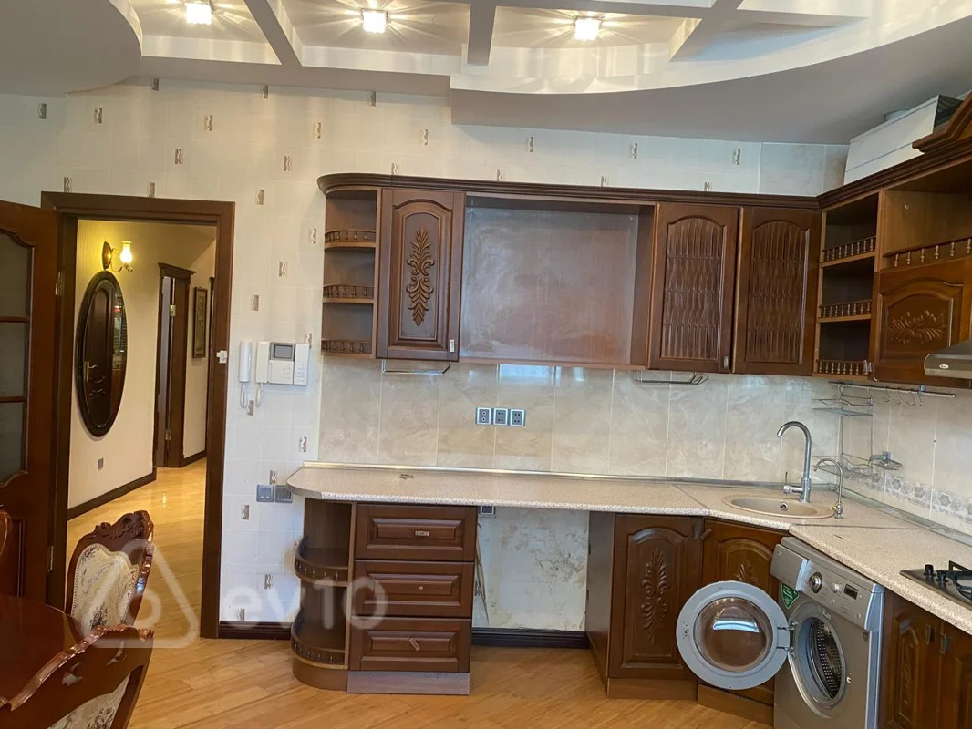 3 otaqlı mənzil, 120 m², Abbas Mirzə Şərifzadə Küçəsi — kirayə — Mənzil, Bakı (9)