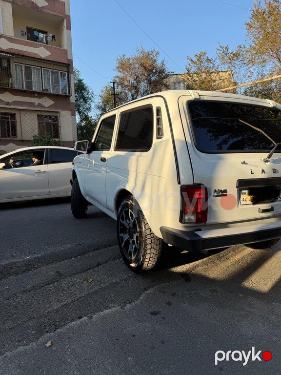 Lada (VAZ) Niva, 1.7 L, 2024 il, 30 000 km — Avtomobillər, Bakı (4)
