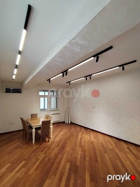 Satılır 4 otaqlı yeni tikili 130 m² — Bakı