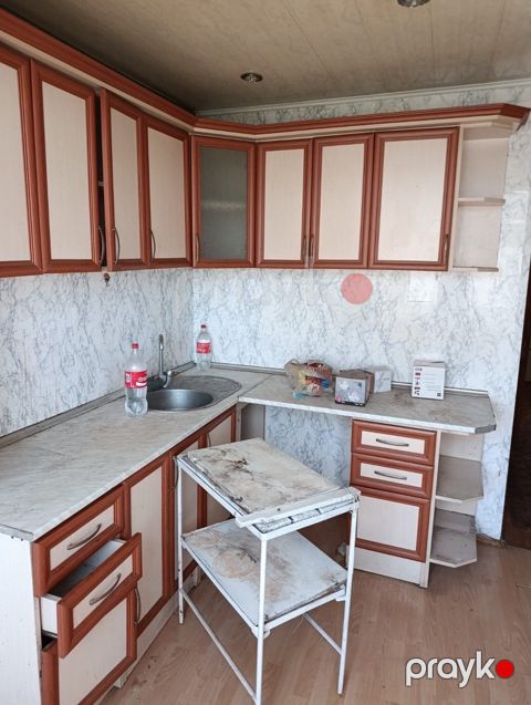 Satılır 3 otaqlı köhnə tikili 82 m² — Bakı