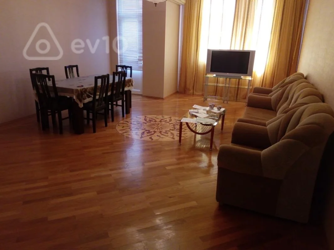 3 otaqlı mənzil, 145 m², Həsən əliyev — kirayə — Feyruz