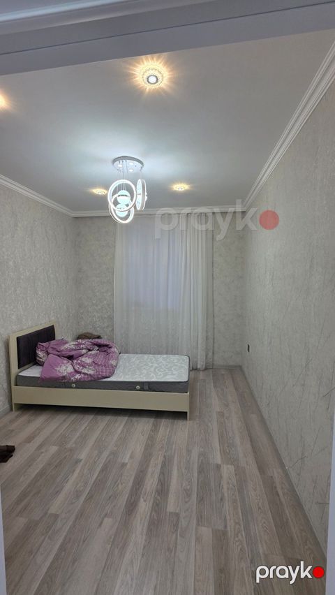 Satılır 3 otaqlı köhnə tikili 80 m² — Bakı
