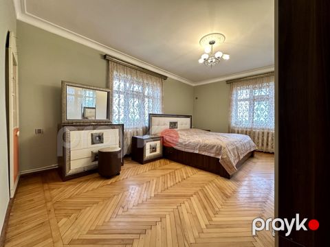 Satılır 2 otaqlı köhnə tikili 53 m² — Bakı