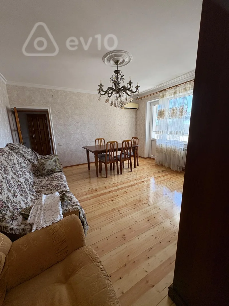 4 otaqlı mənzil, 100 m², Bakı, Səməd Vurğun küçəsi. — kirayə — Mənzil, Bakı (6)