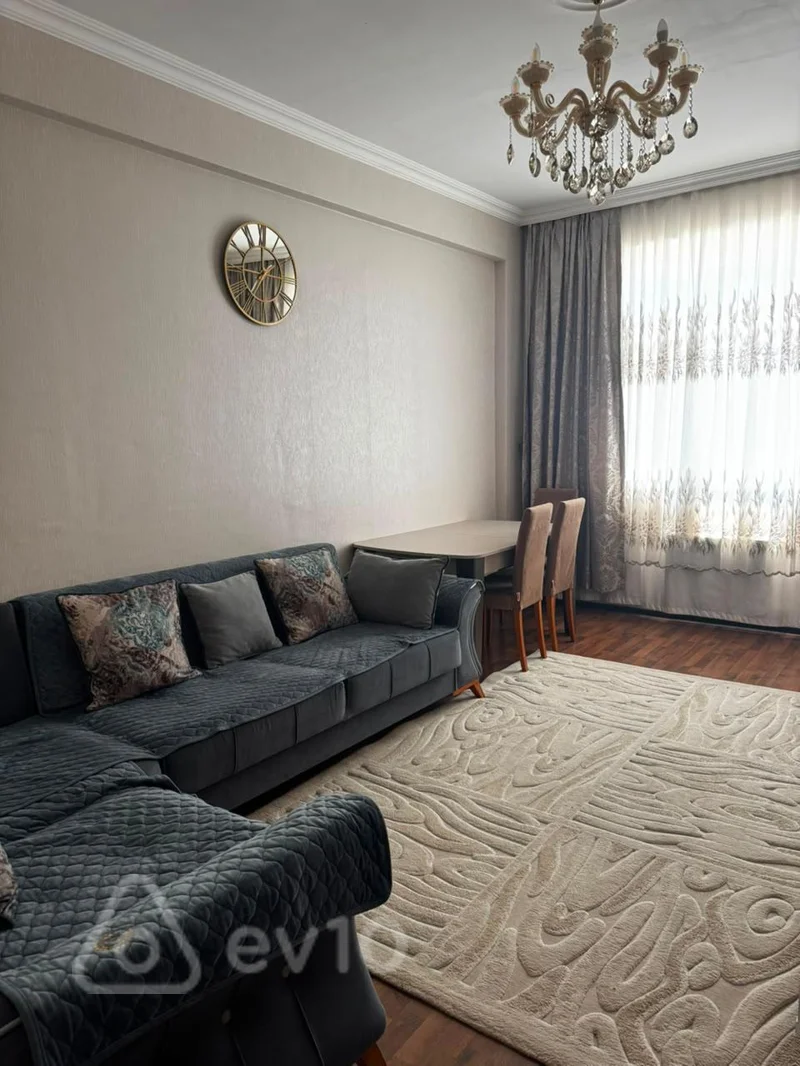 3 otaqlı mənzil, 90 m², Nazim Hikmət küçəsi — kirayə