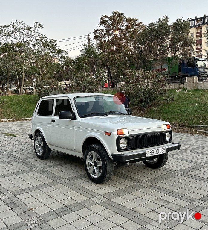 Lada (VAZ) Niva, 1.7 L, 2024 il, 39 000 km — Avtomobillər, Bakı (4)