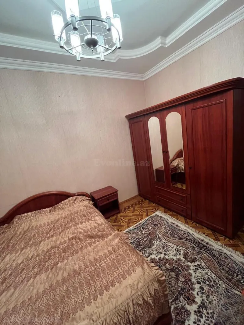 Kirayə verilir 3 otaqlı Mənzil Köhnə tikili 80 m² Bakı, Səbail r., Sahil m — Mənzil, Bakı (4)