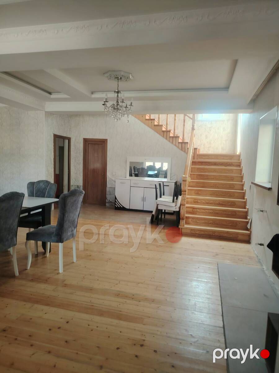 Satılır 4 otaqlı həyət evi/bağ evi 240 m² — Ev, villa, Bakı (3)