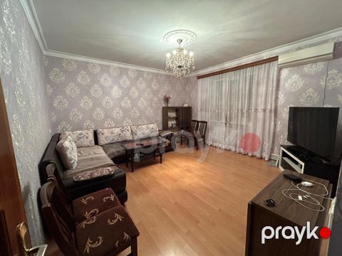 Satılır 3 otaqlı köhnə tikili 90 m² — Bakı