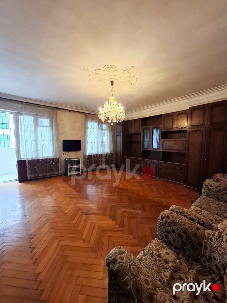 Satılır 4 otaqlı köhnə tikili 90 m² — Mənzil, Bakı (2)