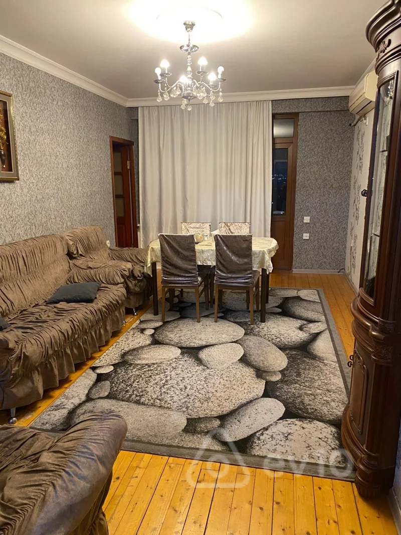 3 otaqlı mənzil, 80 m², Yavər Əliyev — kirayə — Bakı