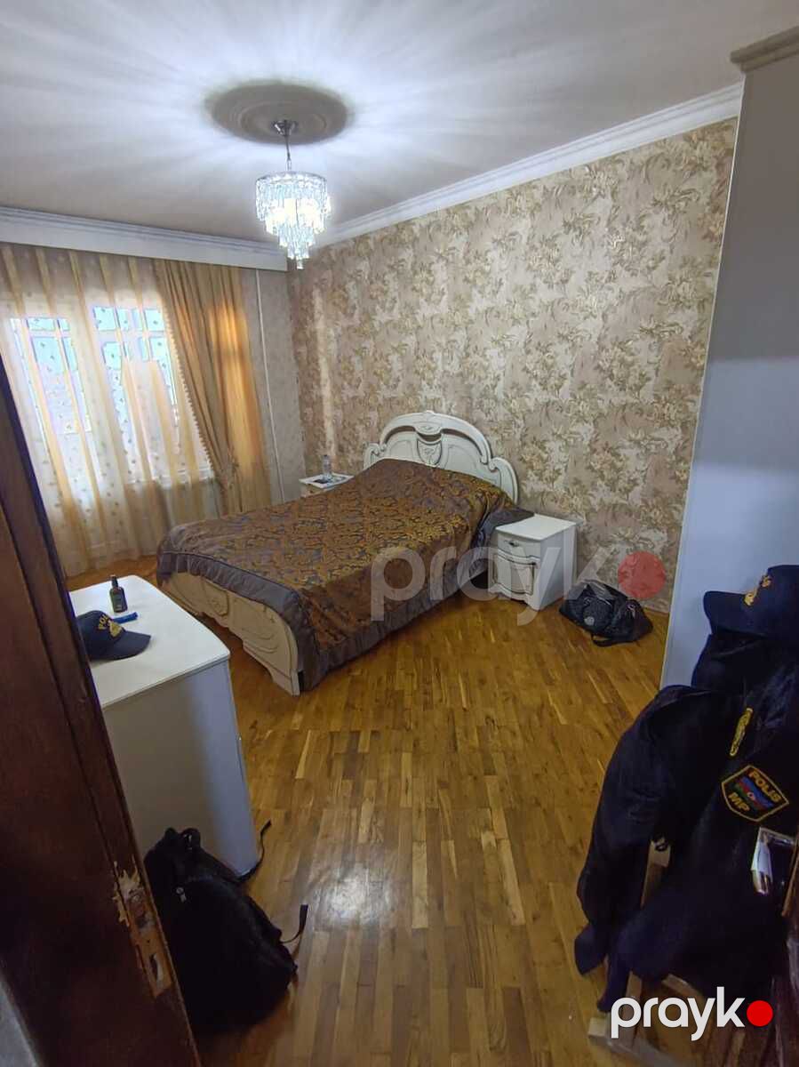 Satılır 4 otaqlı köhnə tikili 120 m² — Mənzil, Bakı (9)