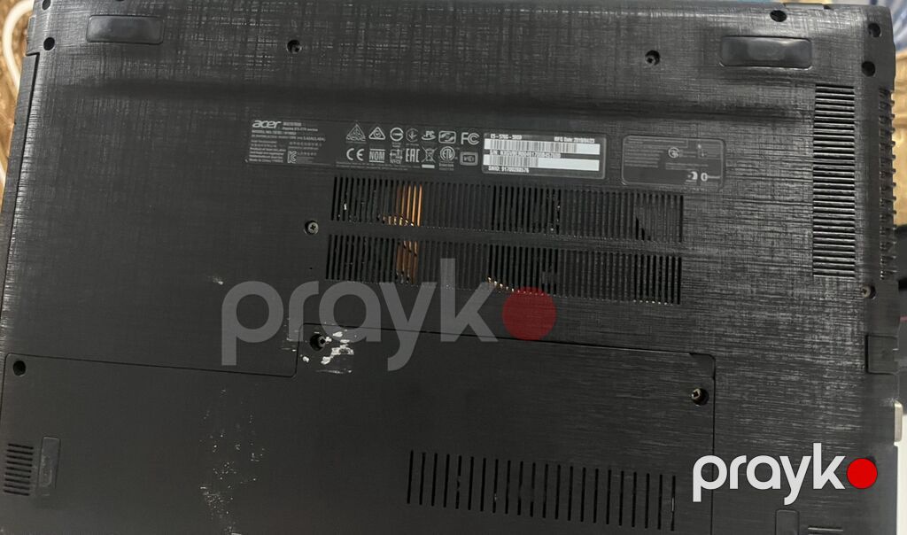 Vəzyəti idealdır şunur adaptır,cızığ qırığ heçne yoxdu.Acer Aspire — Acer, Bakı (2)