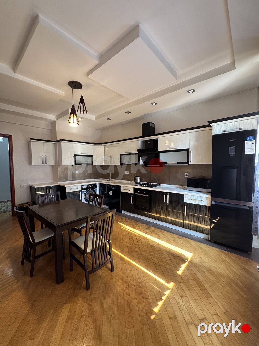 Satılır 4 otaqlı köhnə tikili 203.5 m² — Mənzil, Bakı (6)