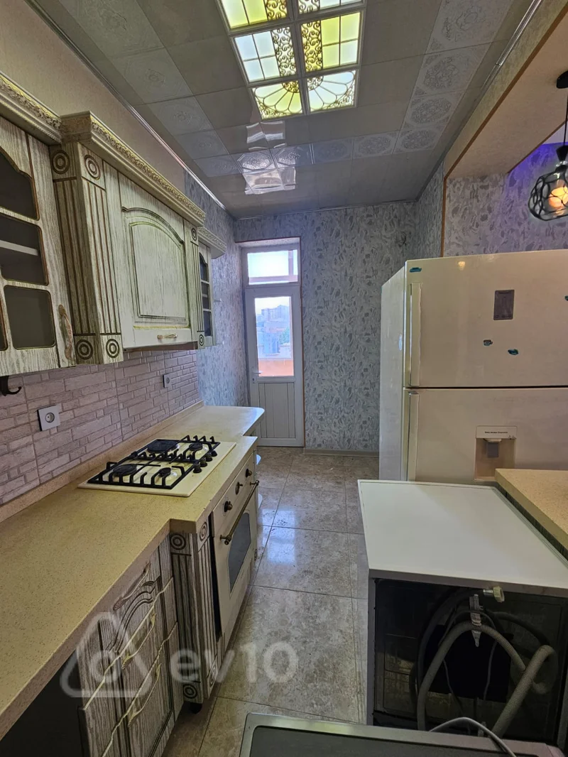 3 otaqlı mənzil, 110 m², Yasamal rayon Fuad Ibrahimbəyov küçəsində — Mənzil, Bakı (11)