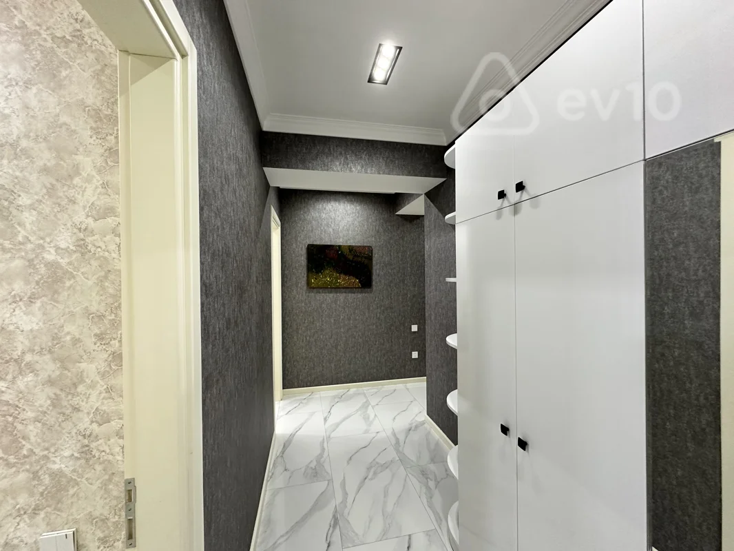 3 otaqlı mənzil, 125 m², 28 May mt. Azadliq pr — Mənzil, Bakı (11)