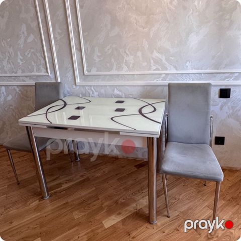 Metbext masasi 100 azn 4 stulla birge satilir.Masa acilir.Unvan — Bakı