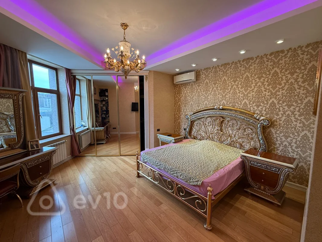 4 otaqlı mənzil, 234 m², Bülbül pr — Mənzil, Bakı (7)